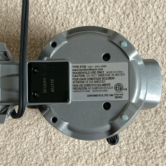 Hamilton Beach Breakfast Sandwich Maker - Picture 8 of 10